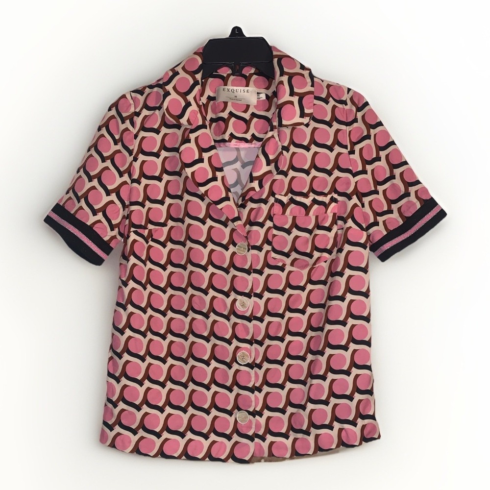 Exquise XS Pink Blouse Anthropologie Revolve Geometric Pajama Style Top Retro